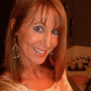 Meet your Posher, Laurie